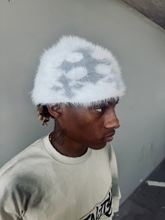 CROSS BEANIE (WHITE)